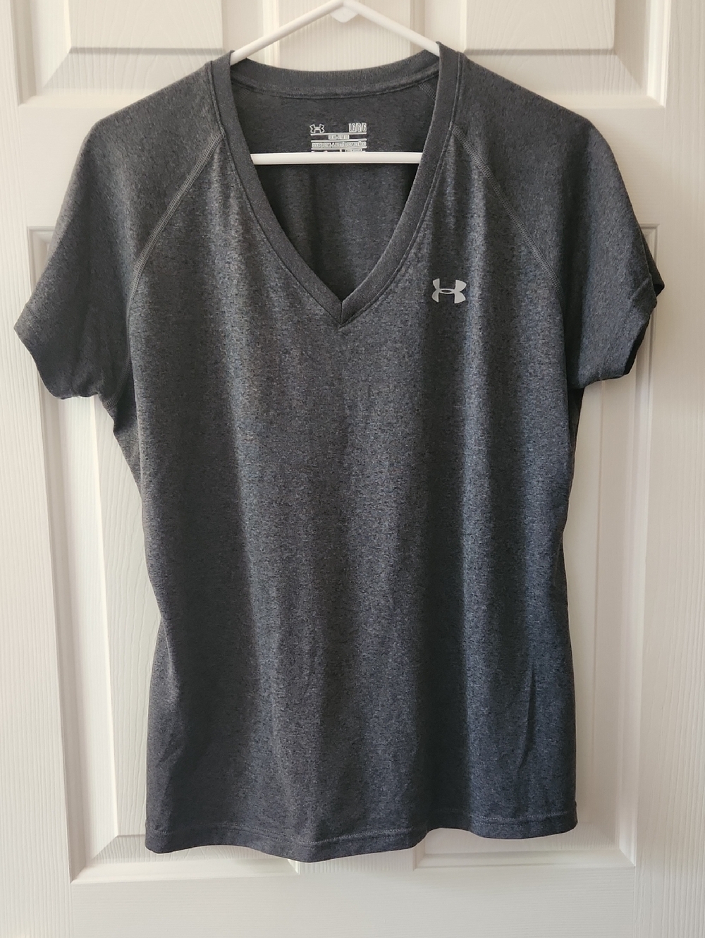 Under Armour Women's V-Neck Performance Tee - Charcoal Gray